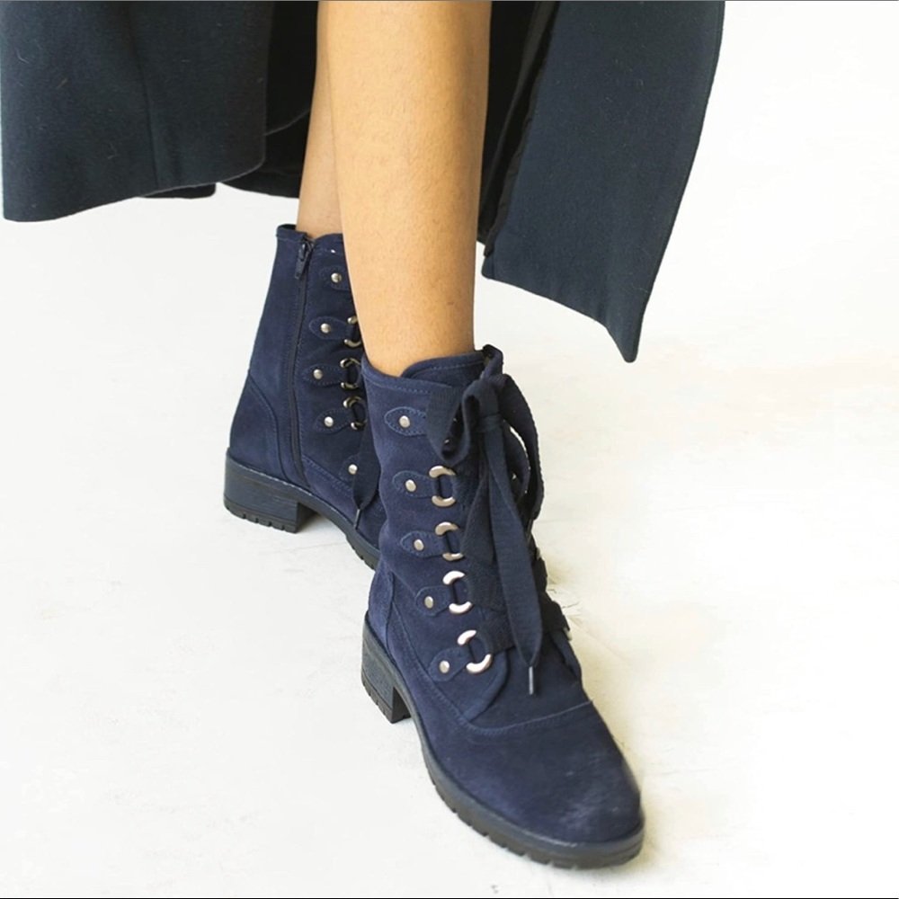 Vintage Foundry Co. Blue Suede Boots Size 9 (women’s)